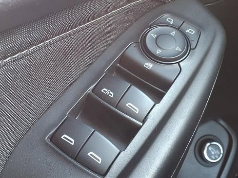 Used 2021 Chevrolet TrailBlazer ACTIV w/ Sun and Liftgate Package image 11