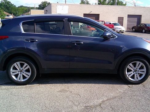 Used 2019 Kia Sportage LX w/ LX Popular Package AWD/4WD image 4