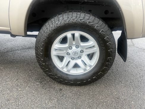 Used 2004 Toyota Tundra SR5 AWD/4WD image 42