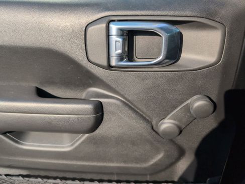 Used 2023 Jeep Gladiator Sport w/ Trailer Tow Package image 14