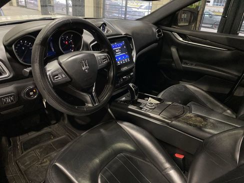 Used 2017 Maserati Ghibli S image 2
