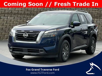 Used 2025 Nissan Pathfinder SV