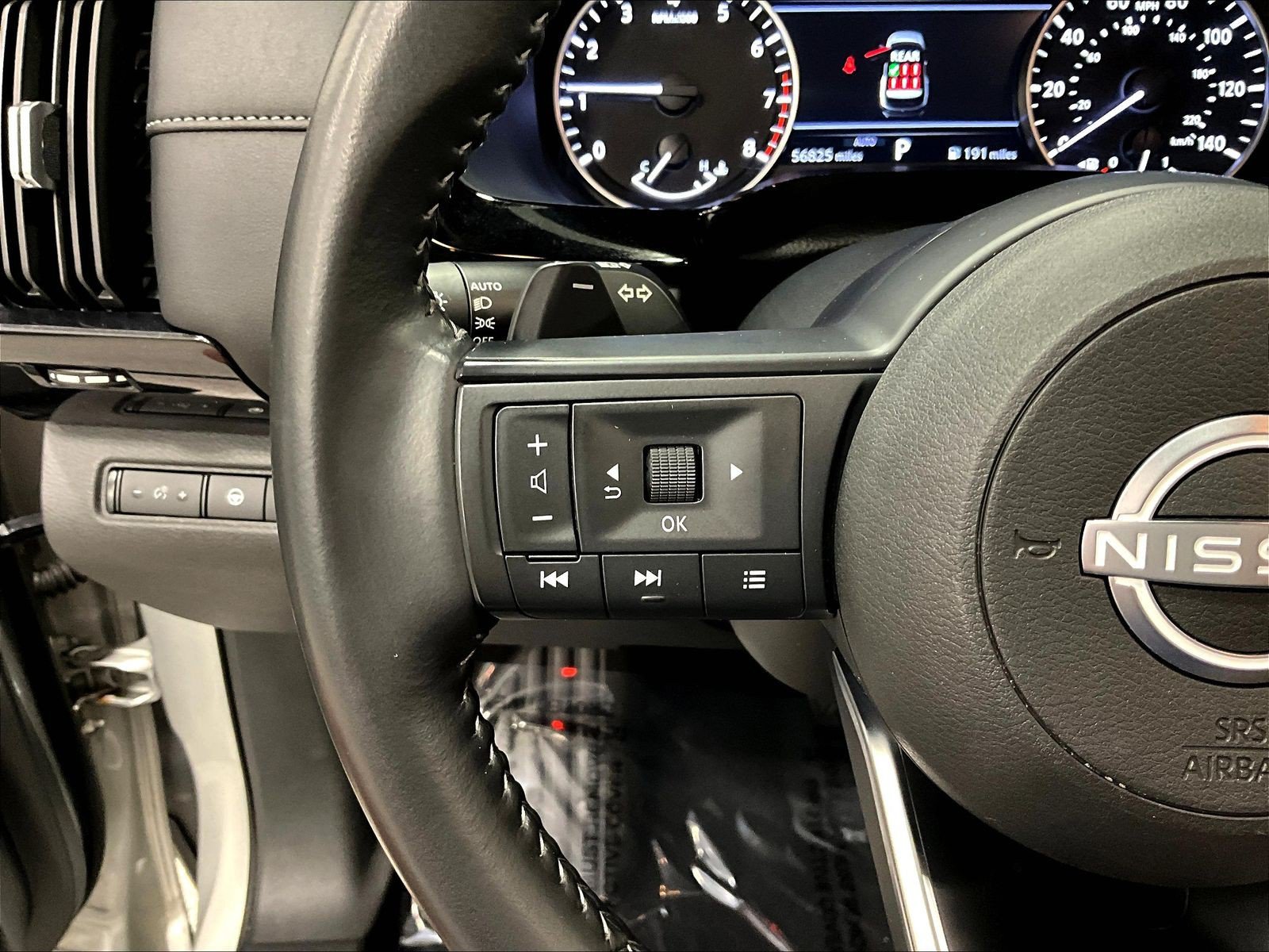 Used 2025 Nissan Pathfinder SV AWD/4WD image 11