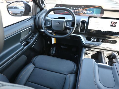 New 2026 Ford Expedition Tremor image 31