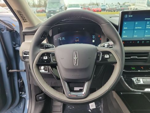 New 2026 Lincoln Corsair Premiere image 23