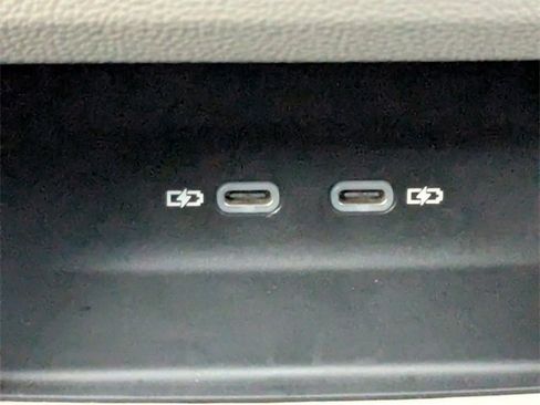 Used 2024 Volkswagen Atlas SE image 15