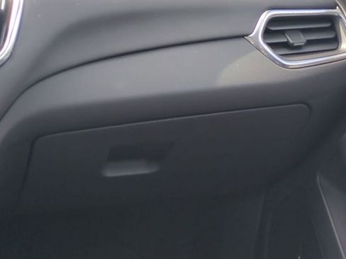 Used 2023 Chevrolet Equinox LT image 28