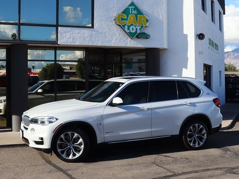 Used 2017 BMW X5 xDrive40e image 4
