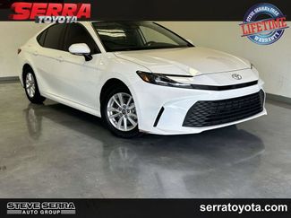 Used 2025 Toyota Camry LE w/ Convenience Package FWD video 1