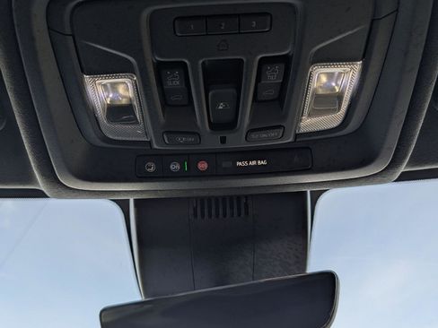 New 2025 GMC Sierra 2500 AT4X w/ AT4X AEV Edition AWD/4WD image 24