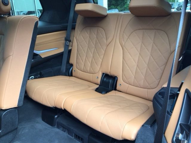 Used 2023 BMW X7 xDrive40i w/ Executive Package AWD/4WD image 15
