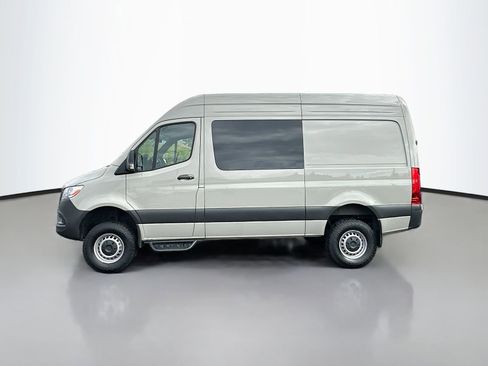 Used 2025 Mercedes-Benz Sprinter 2500 image 4