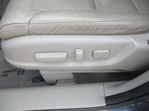 Used 2012 Honda CR-V EX-L image 25