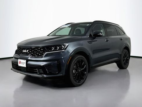 Used 2023 Kia Sorento SX AWD/4WD image 3