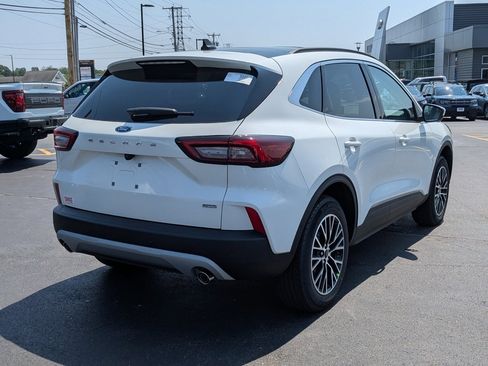 New 2025 Ford Escape SE w/ PHEV Premium Package image 4
