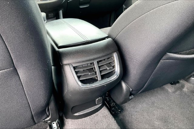 Used 2024 Chevrolet Malibu LT FWD image 10