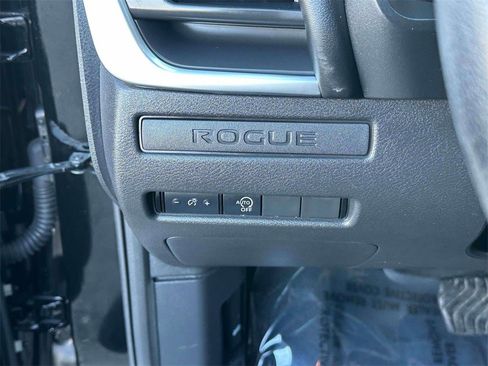 Certified 2023 Nissan Rogue S image 19