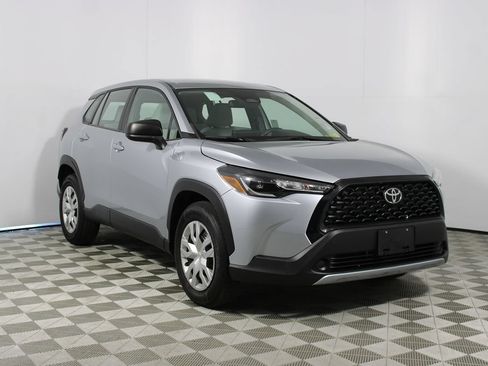 Used 2025 Toyota Corolla Cross L FWD image 31