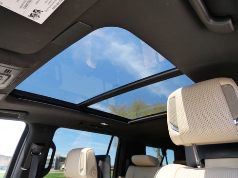 Used 2024 Cadillac Escalade ESV Premium Luxury w/ LPO, Floor Liner Package AWD/4WD image 32