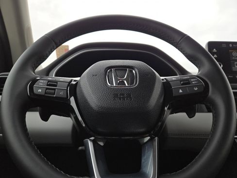 Used 2025 Honda Pilot EX-L image 25