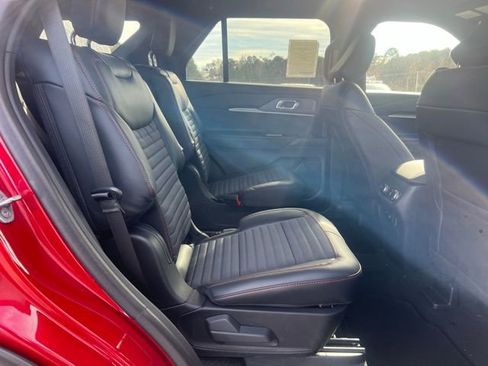 New 2026 Ford Explorer ST-Line w/ ST-Line Street Pack RWD image 7