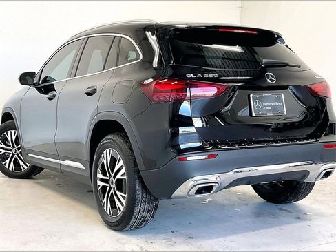 Used 2026 Mercedes-Benz GLA 250 4MATIC image 10