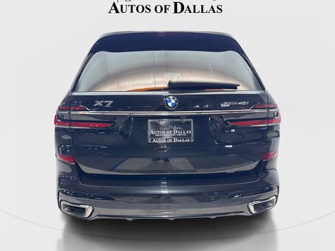 Used 2023 BMW X7 xDrive40i w/ M Sport Package AWD/4WD image 7