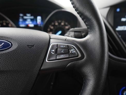 Used 2017 Ford Escape Titanium AWD/4WD image 25