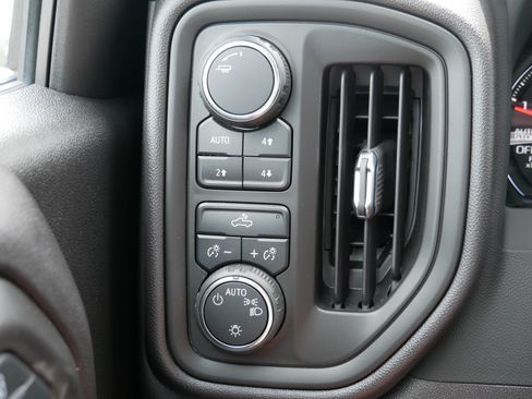 Used 2024 Chevrolet Silverado 1500 Custom Trail Boss w/ Turbomax Blackout Package AWD/4WD image 24