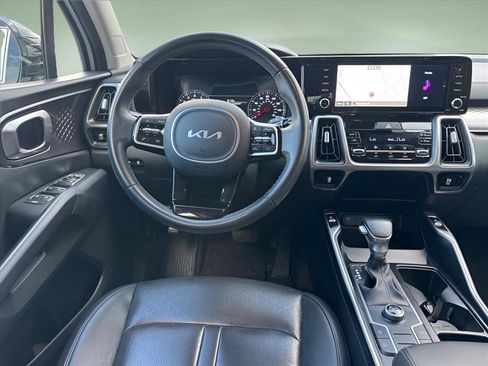Used 2023 Kia Sorento S FWD image 15