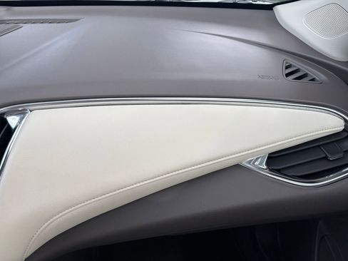 Used 2024 Chevrolet Malibu LT image 35