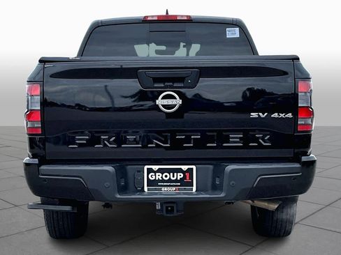 Used 2023 Nissan Frontier SV w/ SV Premium Package image 4