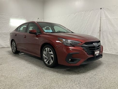 Used 2023 Subaru Legacy Limited image 5