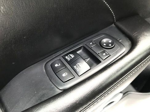 Used 2018 Dodge Challenger R/T Plus image 18