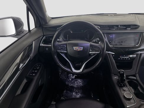 Used 2020 Cadillac XT6 Premium Luxury image 17