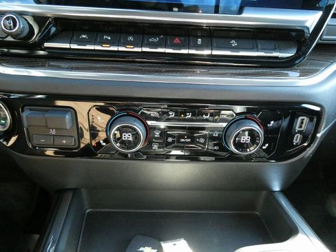 Certified 2025 Chevrolet Silverado 1500 LT image 25