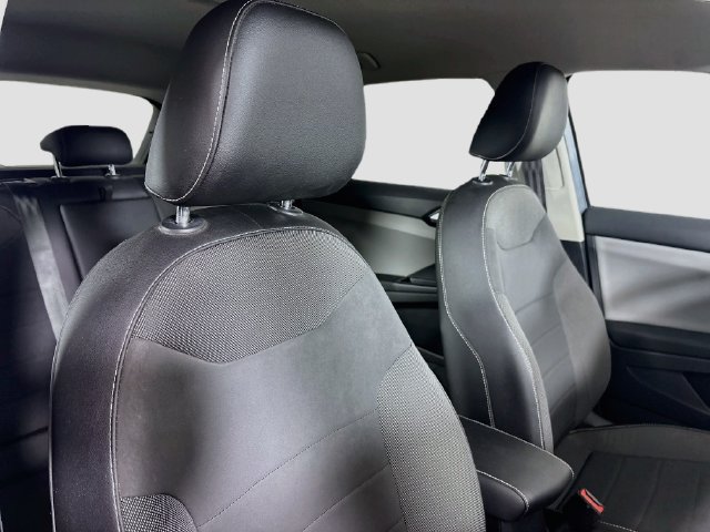 Certified 2022 Volkswagen Taos SE FWD image 30