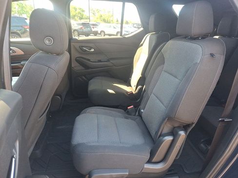 Certified 2023 Chevrolet Traverse LT FWD image 20