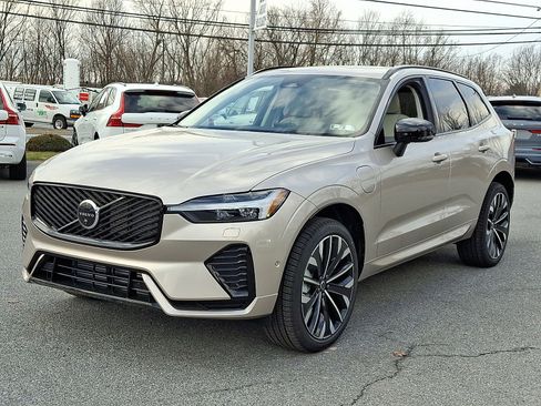 New 2026 Volvo XC60 T8 Ultra w/ Protection Package Premier image 2
