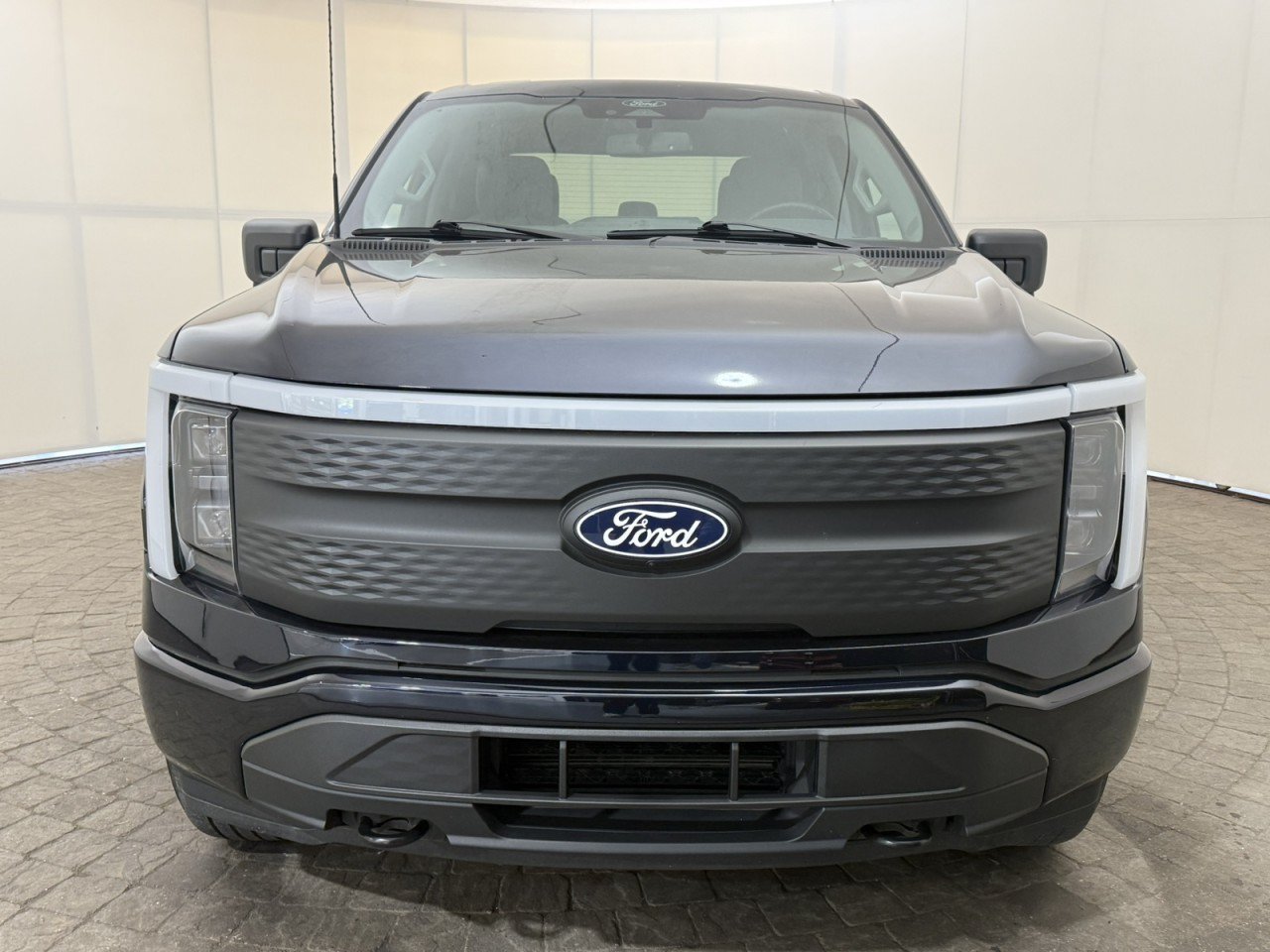 Used 2024 Ford F150 Lightning XLT AWD/4WD image 2