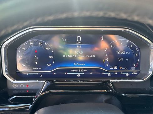 Used 2025 Chevrolet Silverado 1500 LT image 26