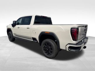 New 2026 GMC Sierra 2500 AT4 w/ AT4 Premium Plus Package AWD/4WD video 3