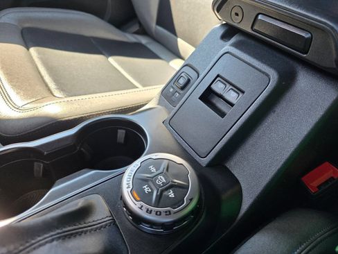 Used 2022 Ford Bronco Black Diamond AWD/4WD image 43