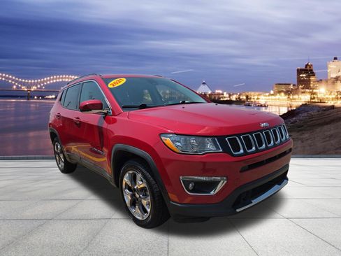 Used 2021 Jeep Compass Limited AWD/4WD image 4