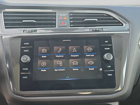 Certified 2023 Volkswagen Tiguan SE AWD/4WD image 14