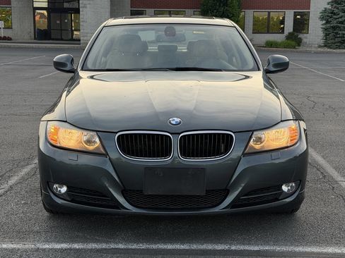 Used 2010 BMW 328i xDrive Sedan AWD/4WD image 3