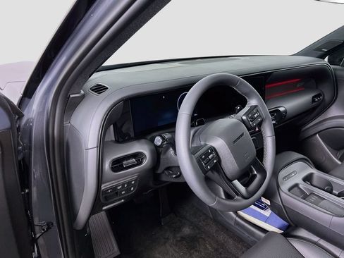 Certified 2026 Hyundai Palisade XRT Pro AWD/4WD image 8