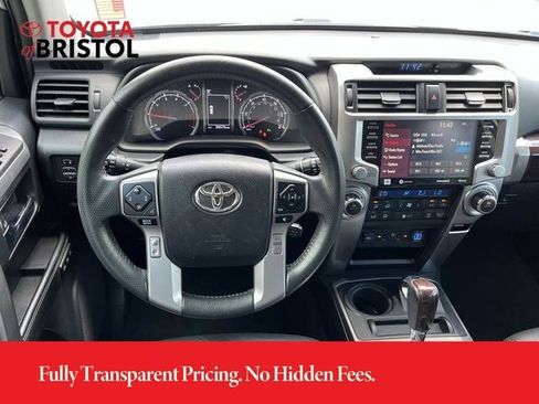 Used 2021 Toyota 4Runner Limited AWD/4WD image 12