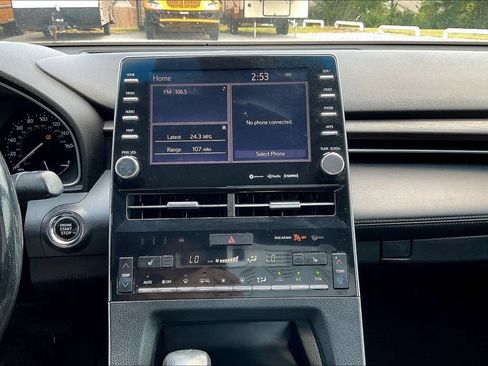 Used 2019 Toyota Avalon XLE FWD image 19