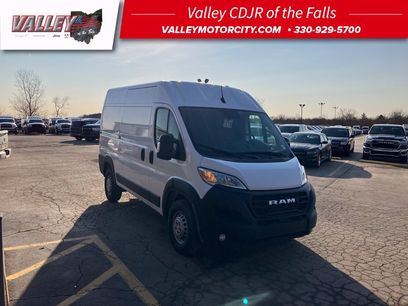 New 2025 RAM ProMaster 2500 w/ Premium Convenience Group